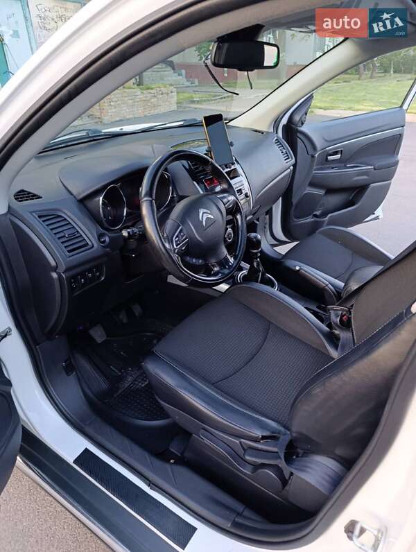 Внедорожник / Кроссовер Citroen C4 Aircross 2012 в Александрие