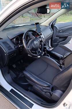 Внедорожник / Кроссовер Citroen C4 Aircross 2012 в 