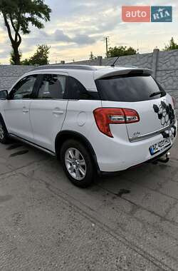 Внедорожник / Кроссовер Citroen C4 Aircross 2012 в 