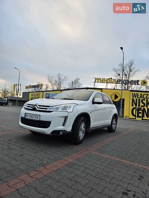 Внедорожник / Кроссовер Citroen C4 Aircross 2014 в 
