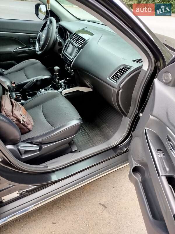 Внедорожник / Кроссовер Citroen C4 Aircross 2012 в Казатине