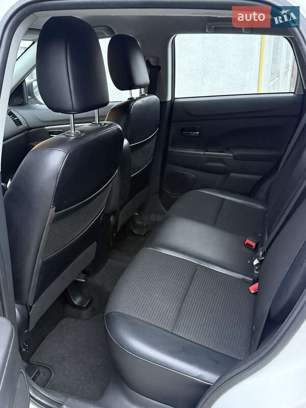 Внедорожник / Кроссовер Citroen C4 Aircross 2012 в Черкассах фото 6 Внедорожник / Кроссовер Citroen C4 Aircross 2012 в Черкассах