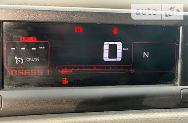Внедорожник / Кроссовер Citroen C4 Cactus 2015 в 