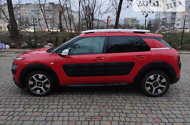 Хэтчбек Citroen C4 Cactus 2016 в 