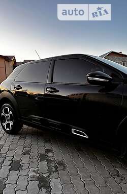 Внедорожник / Кроссовер Citroen C4 Cactus 2019 в 