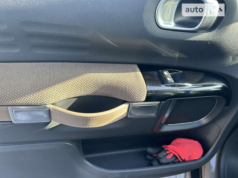 Внедорожник / Кроссовер Citroen C4 Cactus 2014 в Харькове