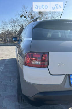 Внедорожник / Кроссовер Citroen C4 Cactus 2014 в 