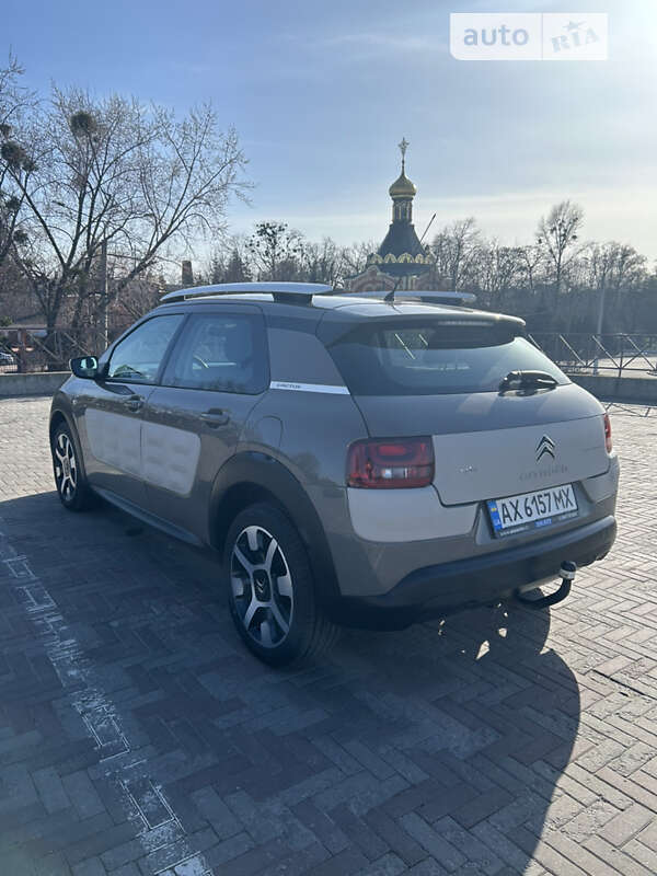 Внедорожник / Кроссовер Citroen C4 Cactus 2014 в Харькове