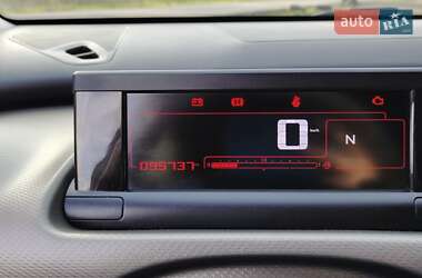 Внедорожник / Кроссовер Citroen C4 Cactus 2015 в 