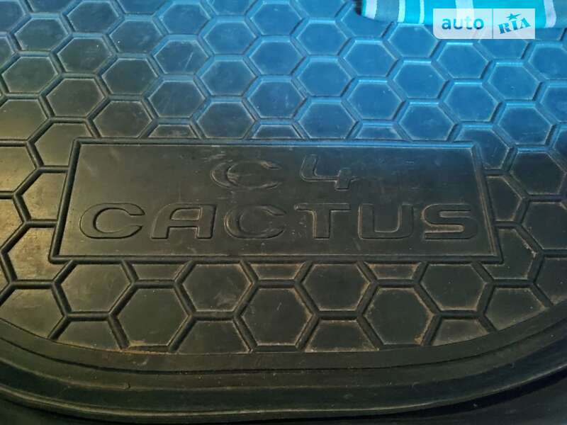 Внедорожник / Кроссовер Citroen C4 Cactus 2018 в Львове