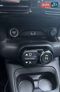 Внедорожник / Кроссовер Citroen C4 Cactus 2018 в 