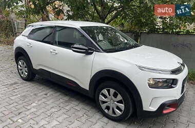 Внедорожник / Кроссовер Citroen C4 Cactus 2019 в 