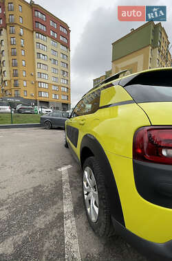 Внедорожник / Кроссовер Citroen C4 Cactus 2014 в 