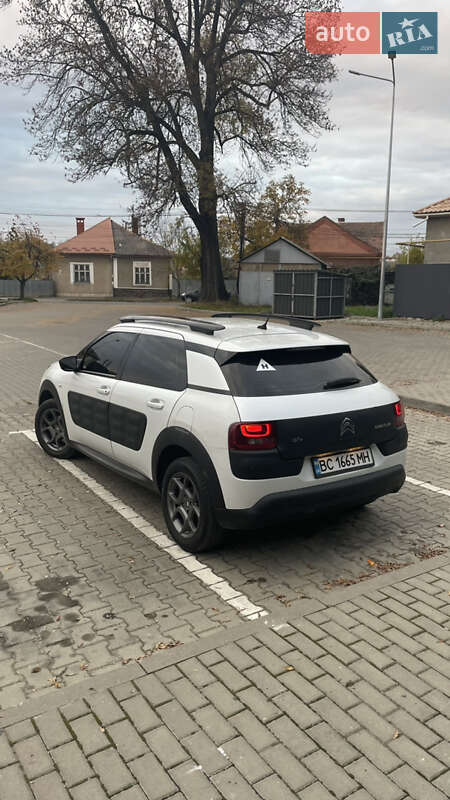 Внедорожник / Кроссовер Citroen C4 Cactus 2014 в Ужгороде
