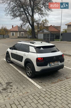Внедорожник / Кроссовер Citroen C4 Cactus 2014 в 