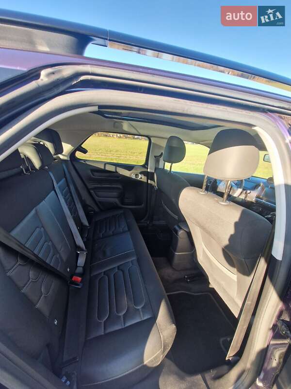 Внедорожник / Кроссовер Citroen C4 Cactus 2014 в Черновцах