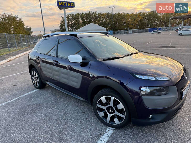 Позашляховик / Кросовер Citroen C4 Cactus 2015 в Дніпрі