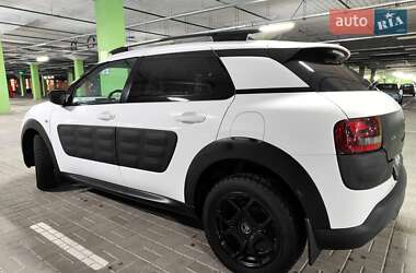 Позашляховик / Кросовер Citroen C4 Cactus 2015 в Києві