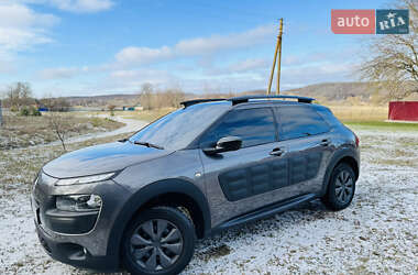 Внедорожник / Кроссовер Citroen C4 Cactus 2017 в Ромнах