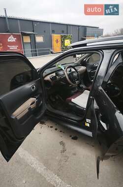 Внедорожник / Кроссовер Citroen C4 Cactus 2014 в 