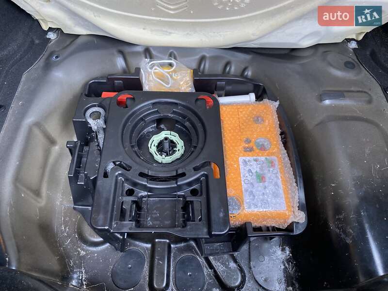 Внедорожник / Кроссовер Citroen C4 Cactus 2014 в Тернополе фото 22 Внедорожник / Кроссовер Citroen C4 Cactus 2014 в Тернополе