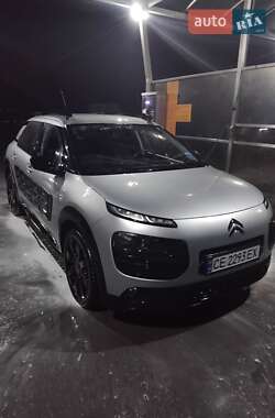 Внедорожник / Кроссовер Citroen C4 Cactus 2015 в 