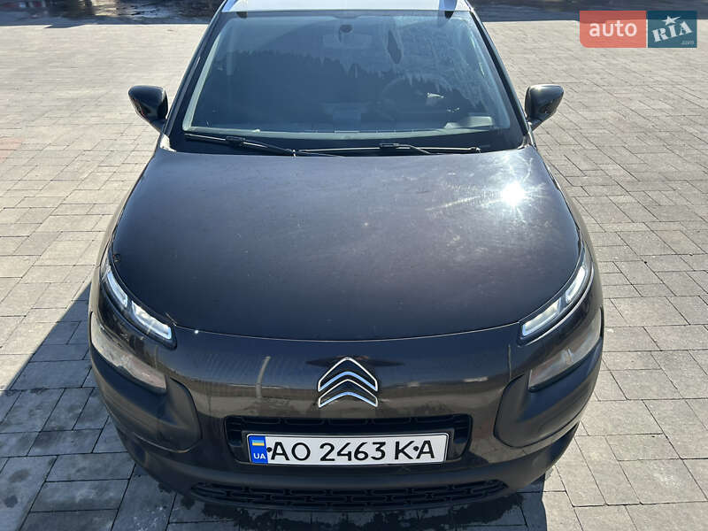 Внедорожник / Кроссовер Citroen C4 Cactus 2015 в Хусте