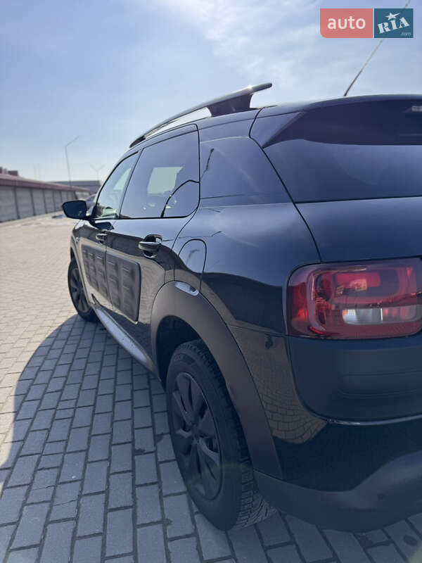 Внедорожник / Кроссовер Citroen C4 Cactus 2015 в Радехове