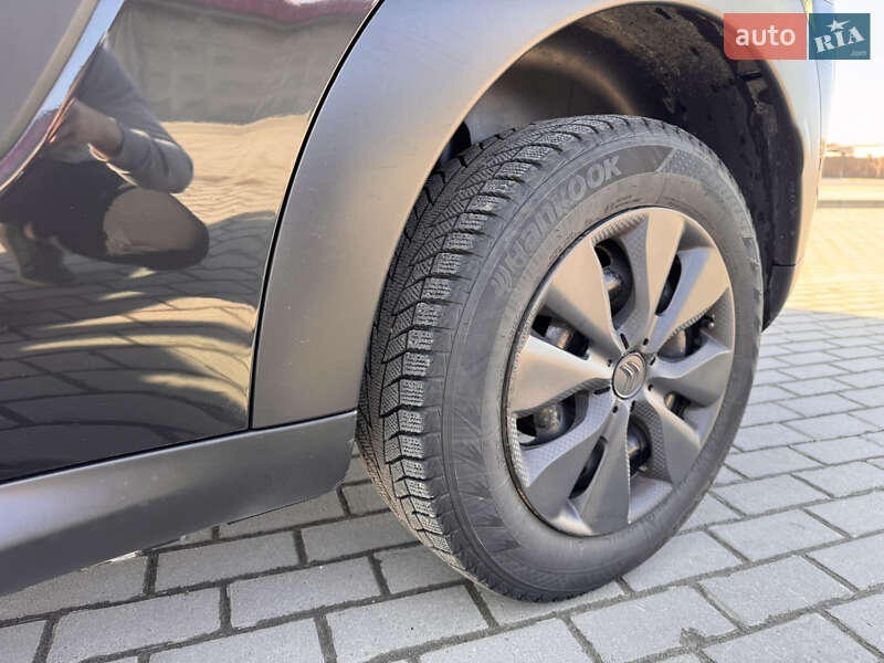 Внедорожник / Кроссовер Citroen C4 Cactus 2015 в Радехове