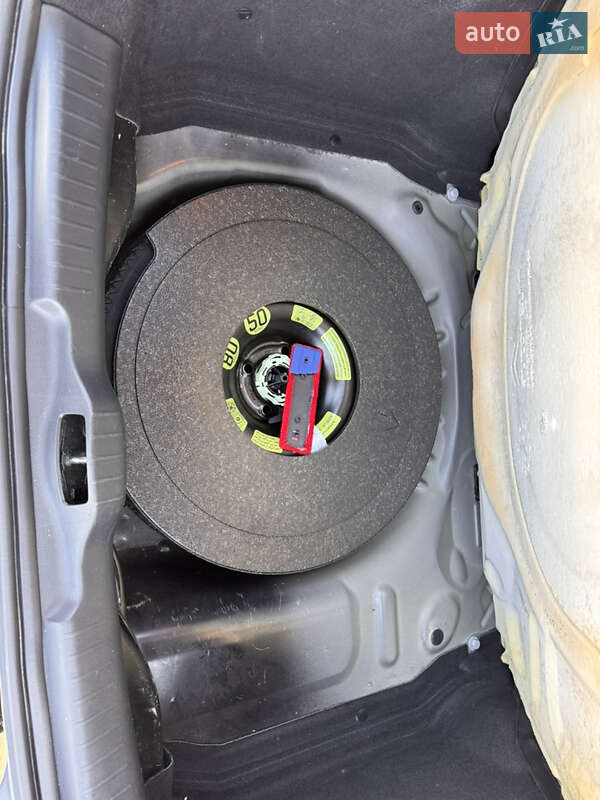 Внедорожник / Кроссовер Citroen C4 Cactus 2015 в Радехове