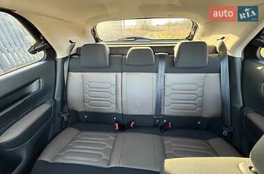 Внедорожник / Кроссовер Citroen C4 Cactus 2016 в 