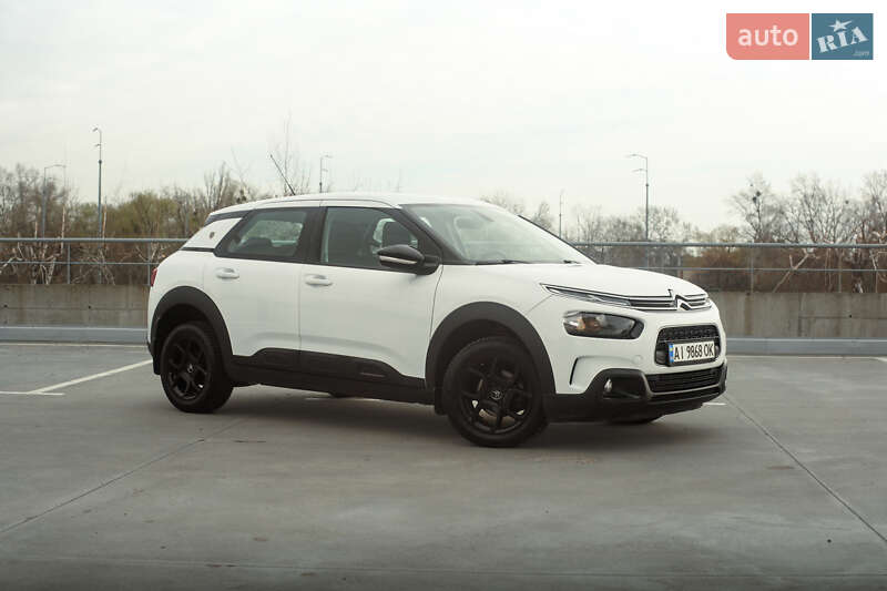 Внедорожник / Кроссовер Citroen C4 Cactus 2018 в Обухове