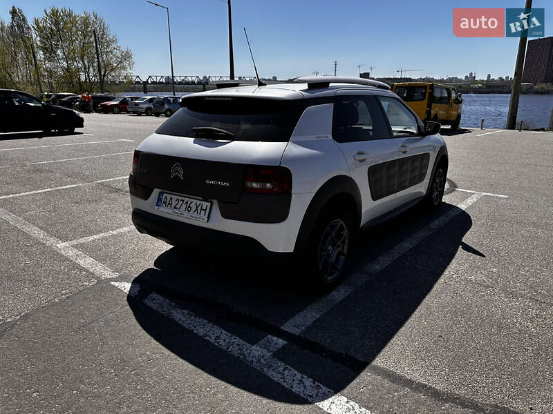 Внедорожник / Кроссовер Citroen C4 Cactus 2015 в Киеве