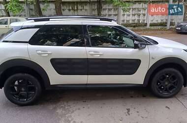 Позашляховик / Кросовер Citroen C4 Cactus 2018 в 