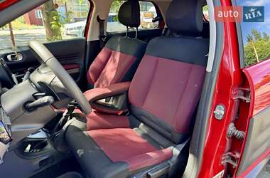 Позашляховик / Кросовер Citroen C4 Cactus 2017 в 