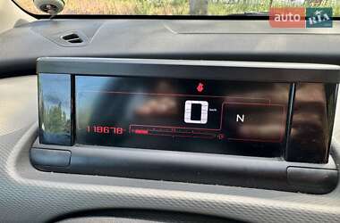 Позашляховик / Кросовер Citroen C4 Cactus 2017 в 