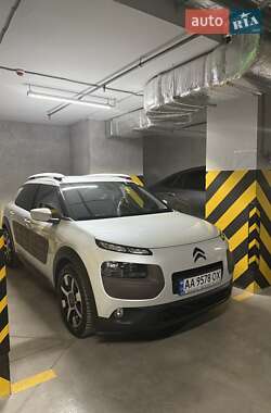 Внедорожник / Кроссовер Citroen C4 Cactus 2015 в 