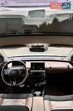 Внедорожник / Кроссовер Citroen C4 Cactus 2014 в 
