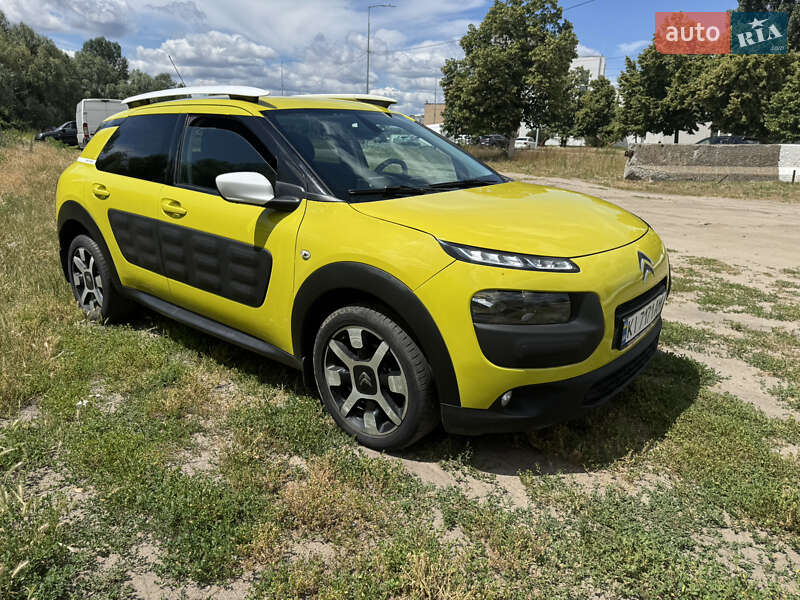 Внедорожник / Кроссовер Citroen C4 Cactus 2016 в Киеве