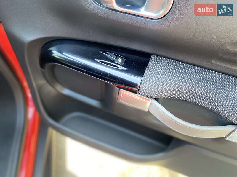 Внедорожник / Кроссовер Citroen C4 Cactus 2014 в Запорожье