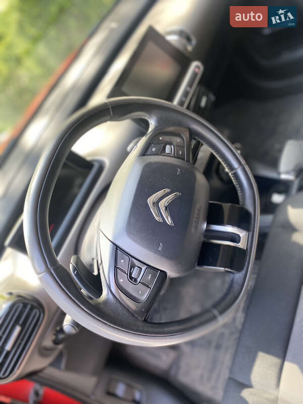 Внедорожник / Кроссовер Citroen C4 Cactus 2014 в Запорожье