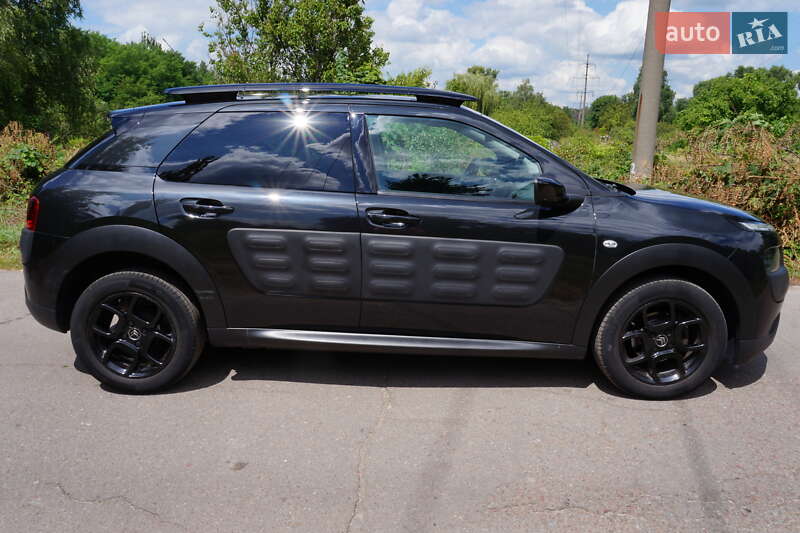 Внедорожник / Кроссовер Citroen C4 Cactus 2015 в Чернигове