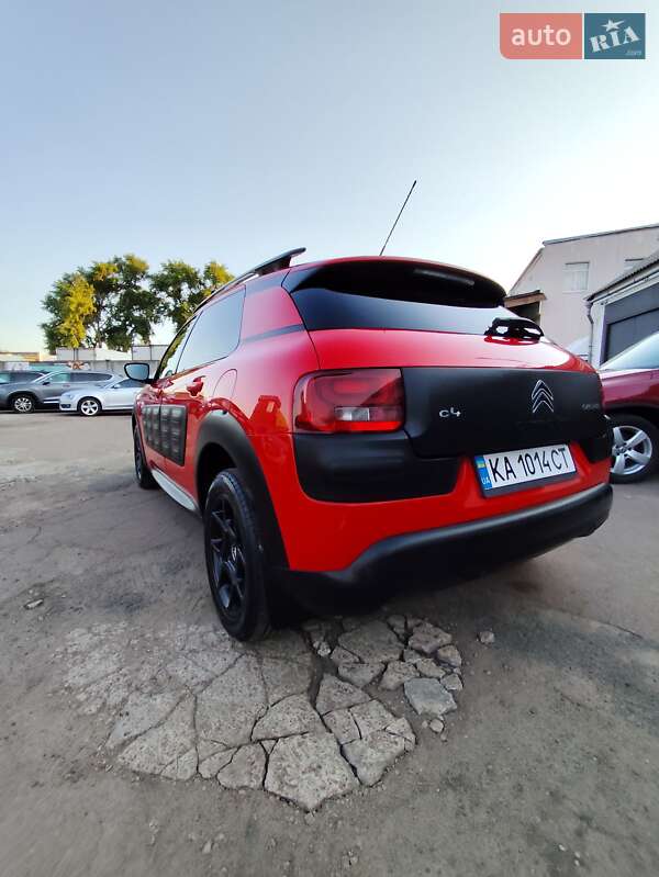 Внедорожник / Кроссовер Citroen C4 Cactus 2015 в Чернигове