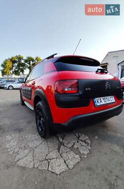 Внедорожник / Кроссовер Citroen C4 Cactus 2015 в 