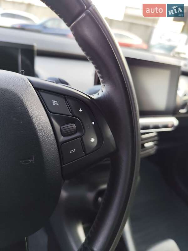 Внедорожник / Кроссовер Citroen C4 Cactus 2015 в Чернигове