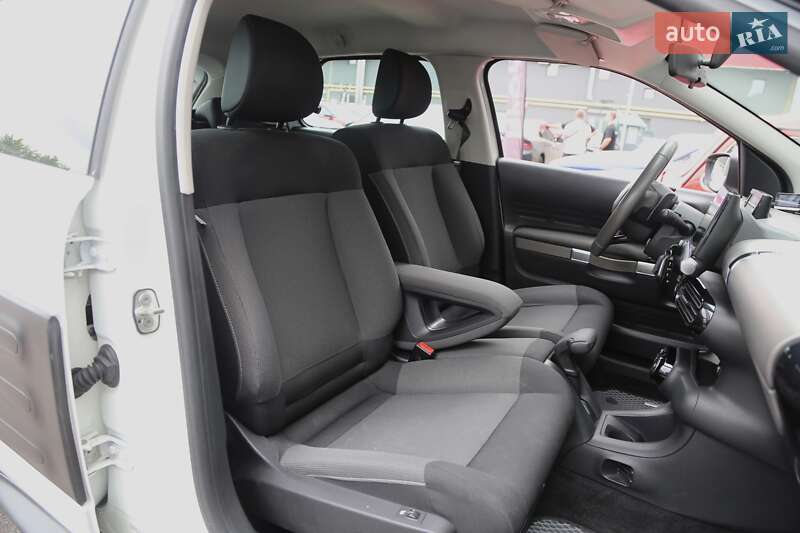 Внедорожник / Кроссовер Citroen C4 Cactus 2017 в Киеве