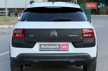Внедорожник / Кроссовер Citroen C4 Cactus 2015 в 