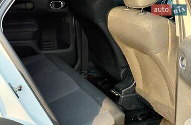 Внедорожник / Кроссовер Citroen C4 Cactus 2015 в 