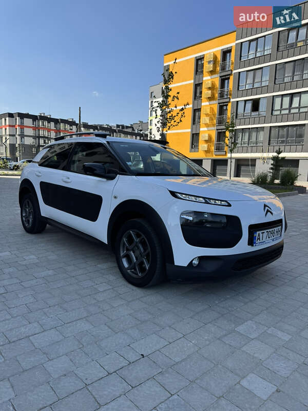 Внедорожник / Кроссовер Citroen C4 Cactus 2015 в Ивано-Франковске
