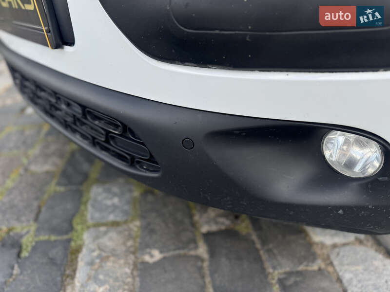 Внедорожник / Кроссовер Citroen C4 Cactus 2016 в Киеве